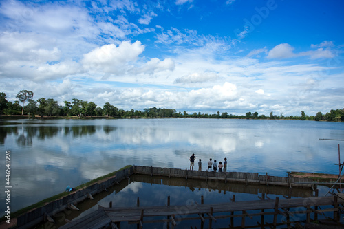 캄보디아 하늘과 강