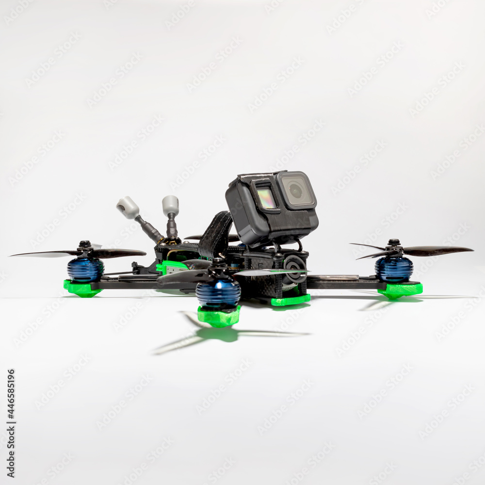 Sports quadcopter for competitions and extreme surfing Sports quadcopter for competitions and extreme surfing
