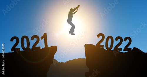 2022
