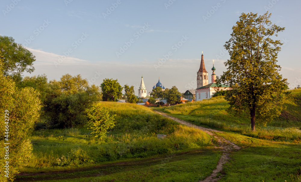 The road leads to the city of Suzdal