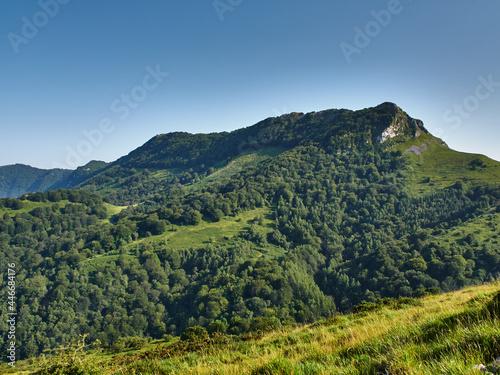 Paisajes durante la subida al monte Ernio