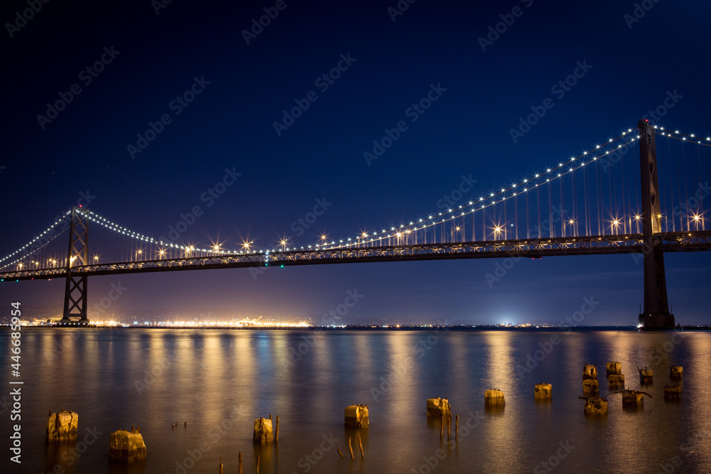 Fototapeta premium city bridge at night