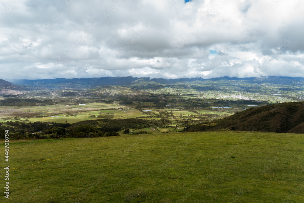 Sopo, landscape of sky over the mountains cloudy day in Colombia
Sopo, landscape of sky over the mountains cloudy day in Colombia
