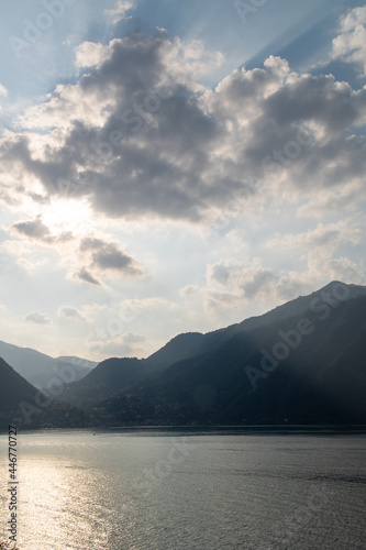 navigation on Lake Como Italy