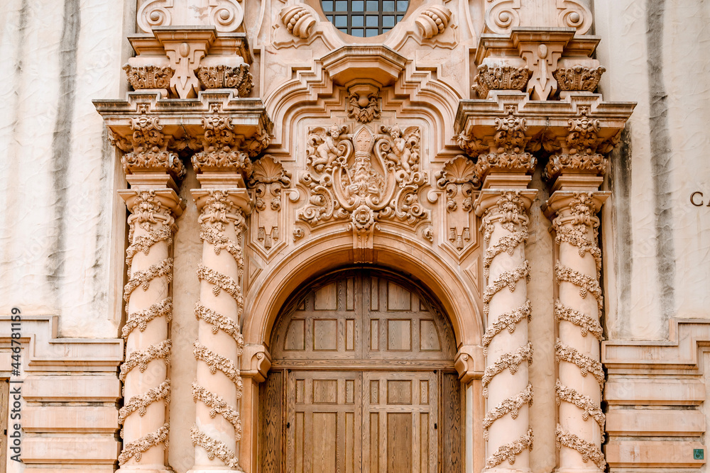 Fototapeta premium Casa del prada theater with beautiful architecture in Balboa Park. San Diego, USA - 22 Apr 2021