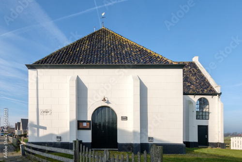 Zeemanskerk of Hervormde kerk, is een kerkgebouw uit de 17e in Oudeschild op Texel. photo