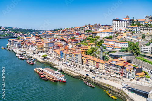 Fototapeta Naklejka Na Ścianę i Meble -  View of the Riverbank of Douro River in Porto, Portugal