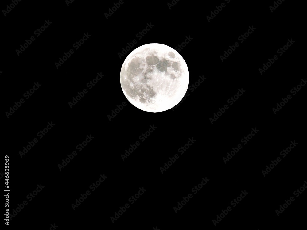 Obraz premium A full moon picture