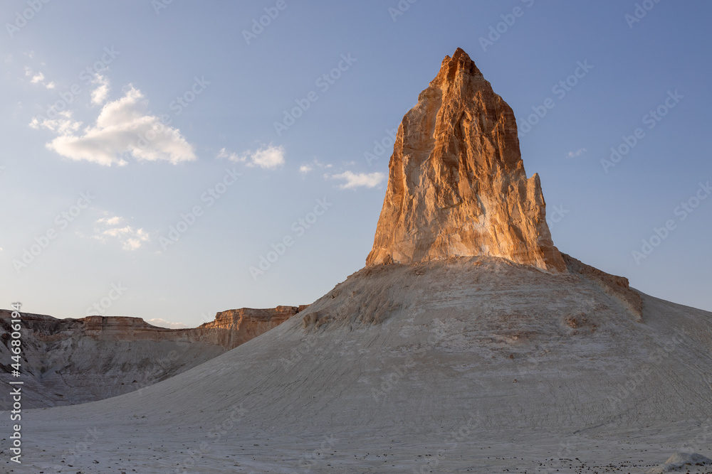 One of the two sharp peaks of Bozjyra (or Boszhira), frequently called the fangs. Ustyurt Plateau, Mangystau region, Kazakhstan.