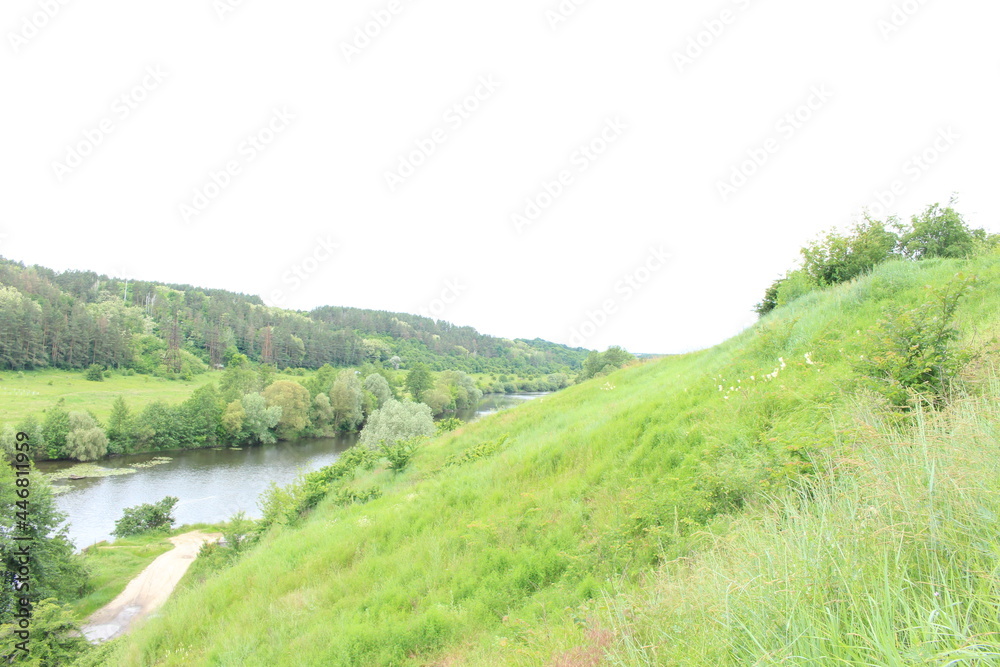 Obraz premium Ukrainian river Southern Bug flows through a picturesque hilly area