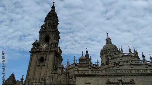 Vista de la torre del reloj catedral de Santiago de Compostela, España