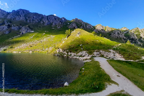 Lago Ritorto e vista panoramica sulle montagne in Trentino, viaggi e paesaggi nel Parco Adamello-Brenta sulle dolomiti in Italia photo