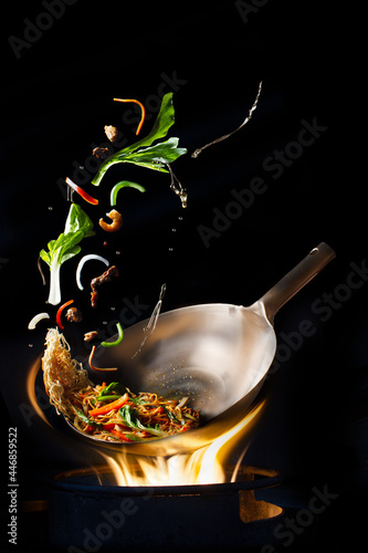 flying food, chinese noodles, trepan food
