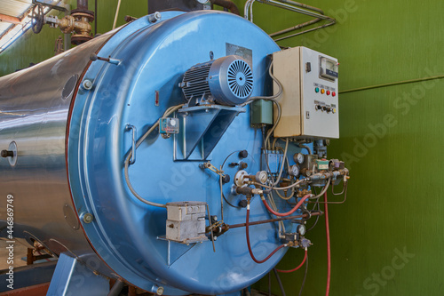 Steam autoclave to produce humid heat under pressure to heat boiler to photo