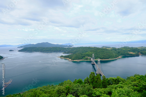 長島の美しい伊唐大橋