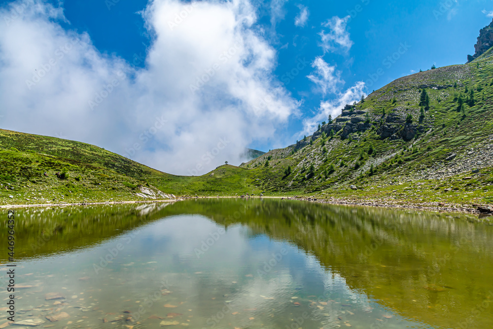 Fototapeta premium I laghi delle Vallate Alpine della provincia di Cuneo