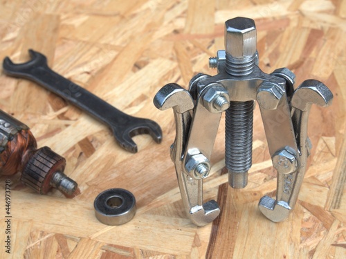 New bearing puller and armature. Puller removing gears, sprockets, bearings, pulleys and much more. Repair accessories