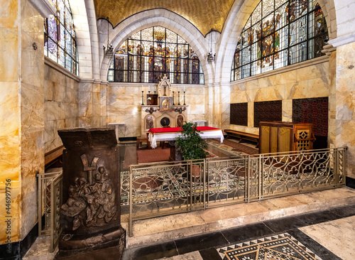 Фотография Interior of medieval Church of the Flagellation at Via Dolorosa street in easter