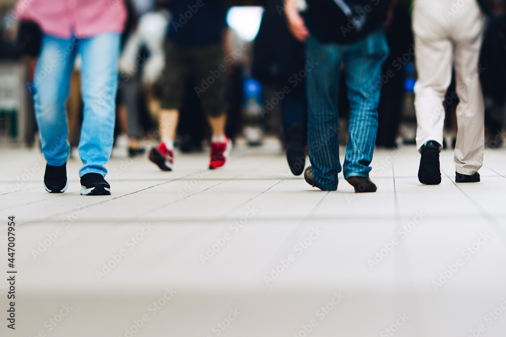 Fototapeta premium 朝の通勤風景