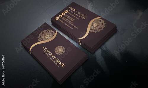 Modern Luxurious Business Card 
