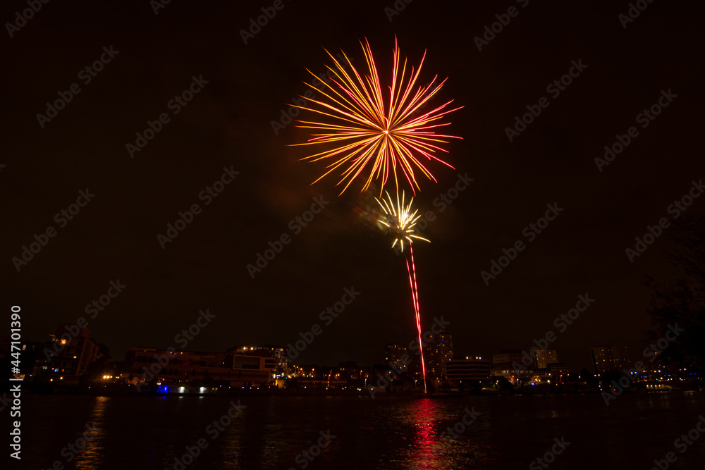 Feu d'artifice , 14 juillet, 2021, Choisy le Roi, 94, Val de Marne