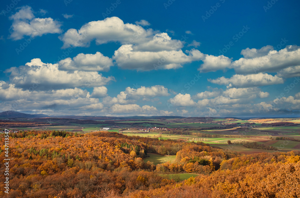 Blick auf das grüne Band im Herbst Oberfranken Thüringen Deutschland