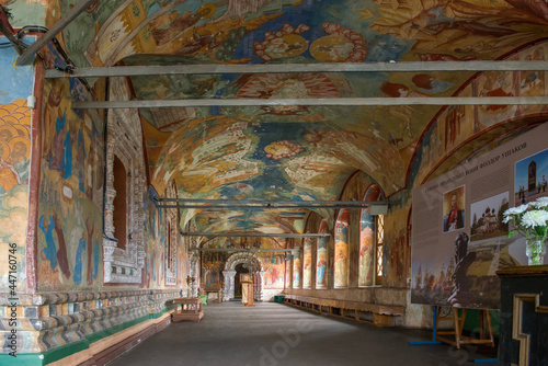 Frescoes (Mid-17th century) on the walls of the Cathedral of the Resurrection of Christ in the city of Tutaev.