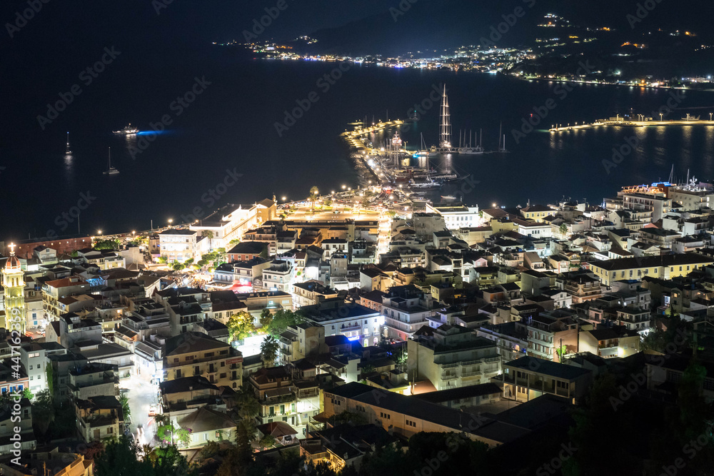 Fototapeta premium Miasto Zakintos nocą - Zakintos, Greece