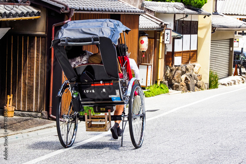 京都の街並み 人力車
