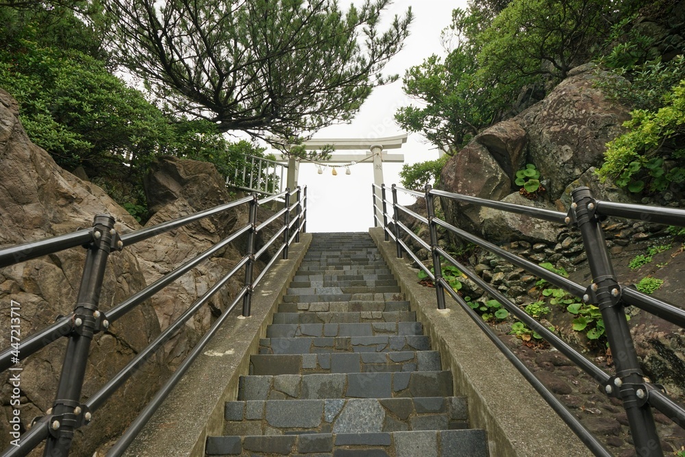 Torii Gate at Watatsumi-jinja Shrineat Katsurahama Beach in Kochi , Japan - 日本 高知県 桂浜の海 海津見神社 竜王宮 鳥居 Torii Gate at Watatsumi-jinja Shrineat Katsurahama Beach in Kochi , Japan - 日本 高知県 桂浜の海 海津見神社 竜王宮 鳥居