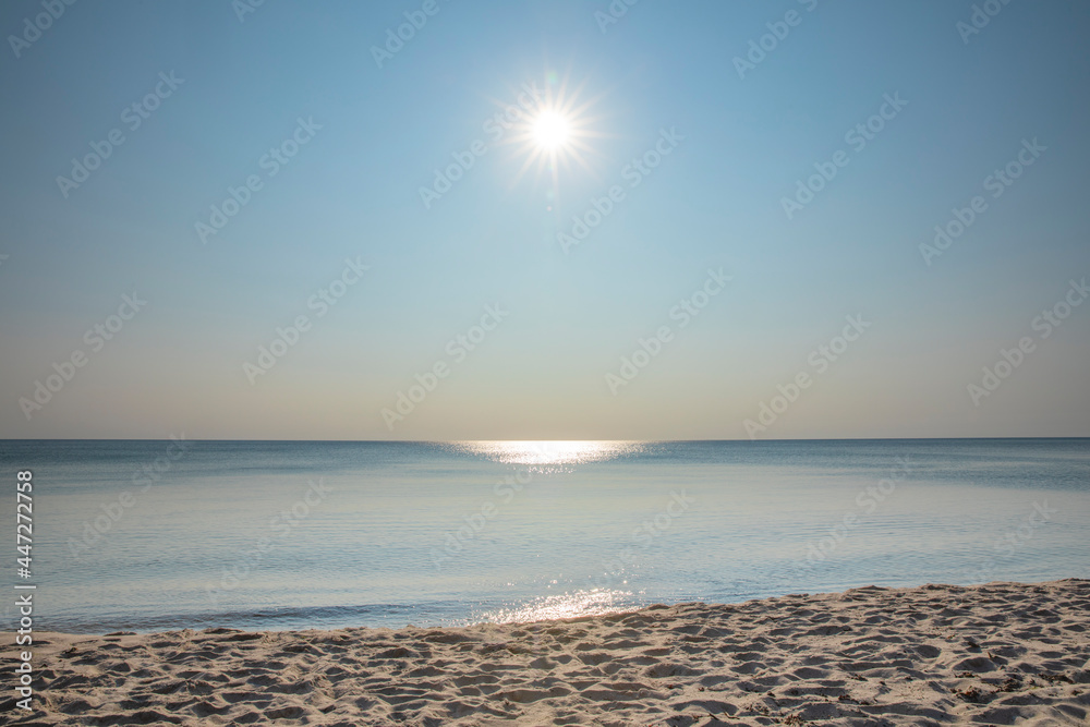 Obraz premium sunset on the beach