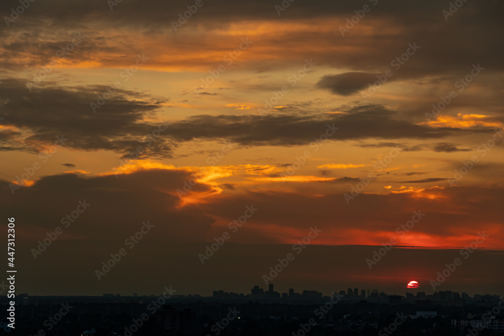 Sky beautiful hot summer background. Detailed clouds at sunrise. Sunny yellow and white sky and beautiful fluffy puffy cloudscape Clean of bugs, and dust. Sky beautiful hot summer background. Detailed clouds at sunrise. Sunny yellow and white sky and beautiful fluffy puffy cloudscape Clean of bugs, and dust.