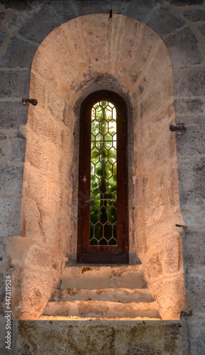 Obraz na płótnie Medieval church window w salonie