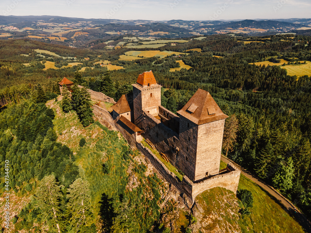Kasperk Castle in a sunny autumn day. Pusty Hradek viewpoint. South Bohemia, Sumava. Czech Republic - obrazy, fototapety, plakaty 