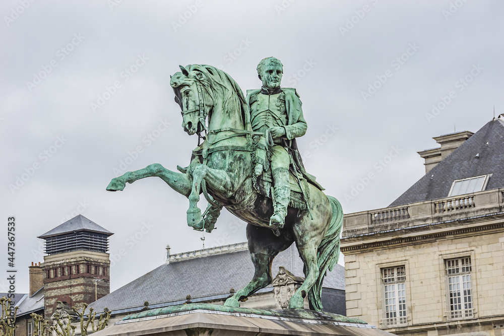 Obraz premium Equestrian Statue of Napoleon Bonaparte (1865) at Place du General de Gaulle. Rouen, Normandy, France.