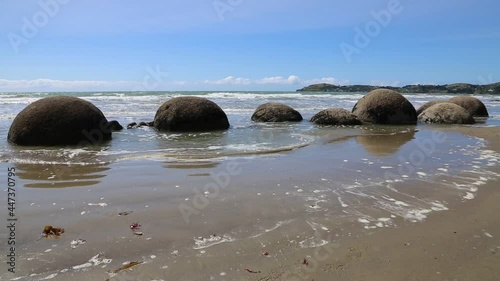 High tide is coming - Moeraki Boulders - New Zealand