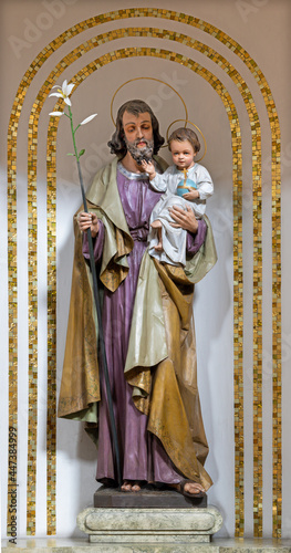 VIENNA  AUSTIRA - JUNI 24  2021  The statue of St. Joseph in the church Kalvarienbergkirche.