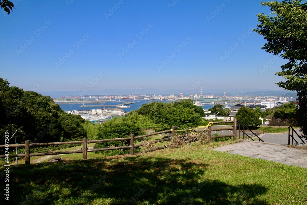 Fototapeta premium 港が見える丘（福島県・いわき市）