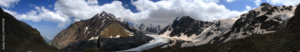 Caucasus, Ossetia. Midagrabin gorge. Midagrabin glacier and the upper reaches of the valley.