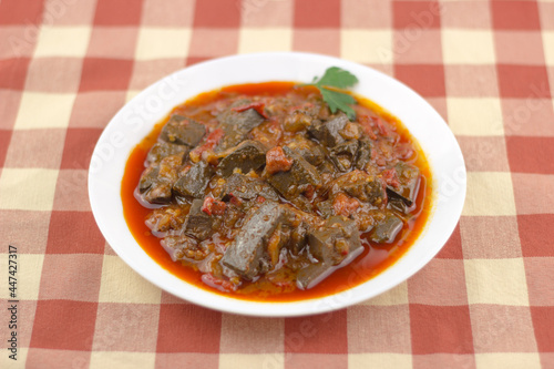 guisos_platos_carnes_sangre_tomate_neutro / 
stews_plates_meat_blood_tomato_neutro