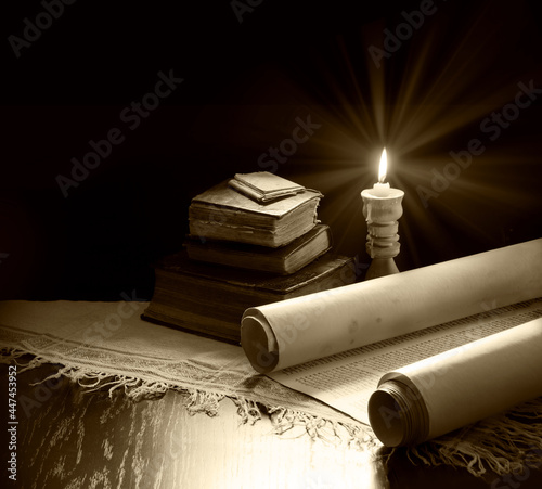 Canvas Print Still life from ancient books with candles