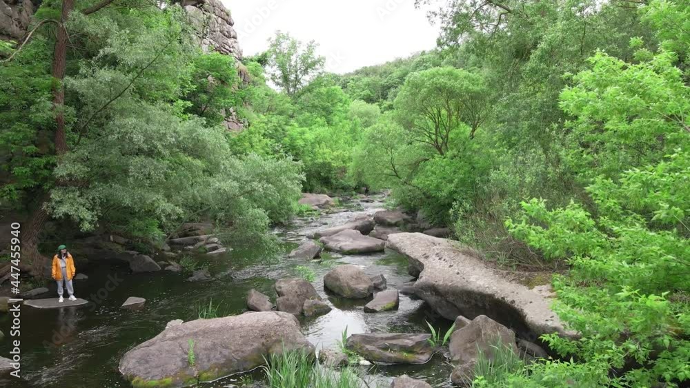 moving above the river in canyon moving above the river in canyon
