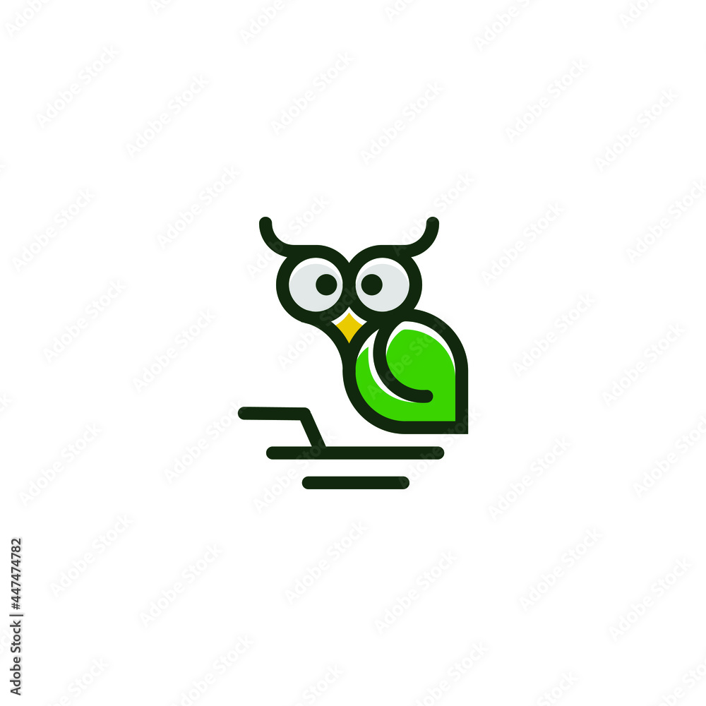 Fototapeta premium Simple green owl logo design template on white background.