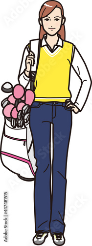 ゴルフバッグを担ぐ若い女性