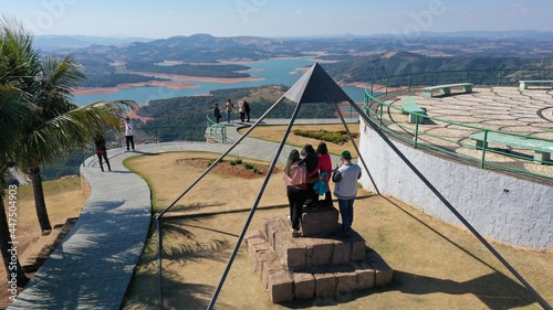 mirante represa de caconde lago artificial photo