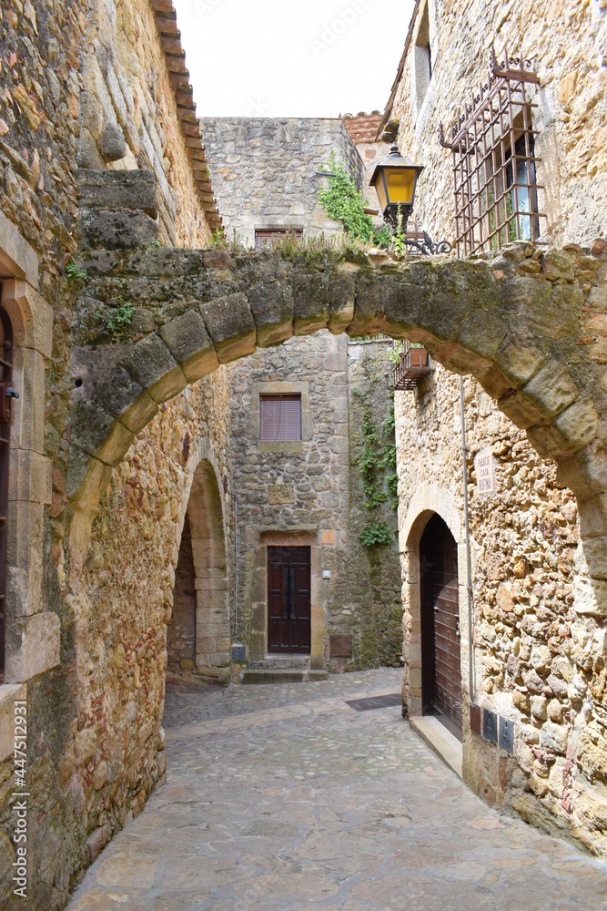 Pals: Ciudad medieval en Gerona Catalonia España
