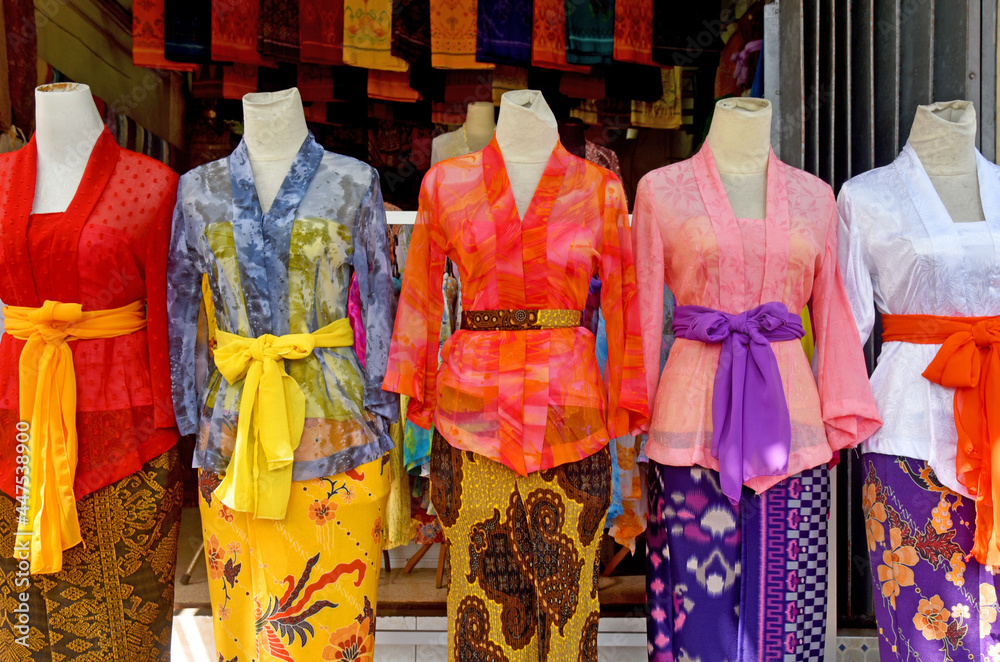 Naklejka premium Traditional Indonesian women dress called