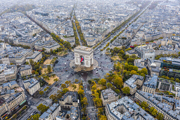 Papier peint photo Paris Arc de Triomphe vu du ciel  © Eric Isselée