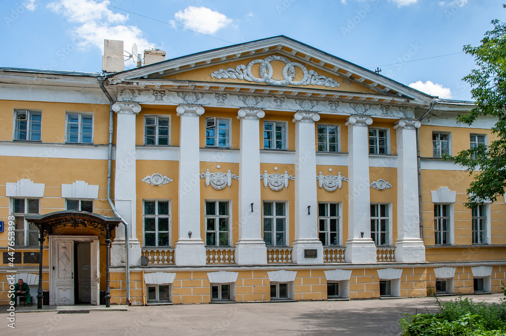 Naklejka premium The estate of the rich merchants Dolgovs and the church located opposite the estate were built by outstanding architects of the 18th and 19th centuries in the style of Russian classicism.