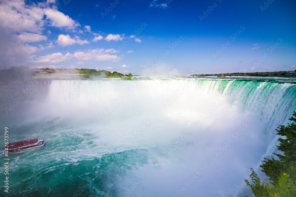 Niagara Falls in the day with spray